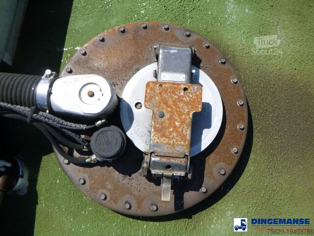 Camião-cisterna Renault Premium 270 dxi 4x2 fuel tank 13.7 m3 / 4 comp
