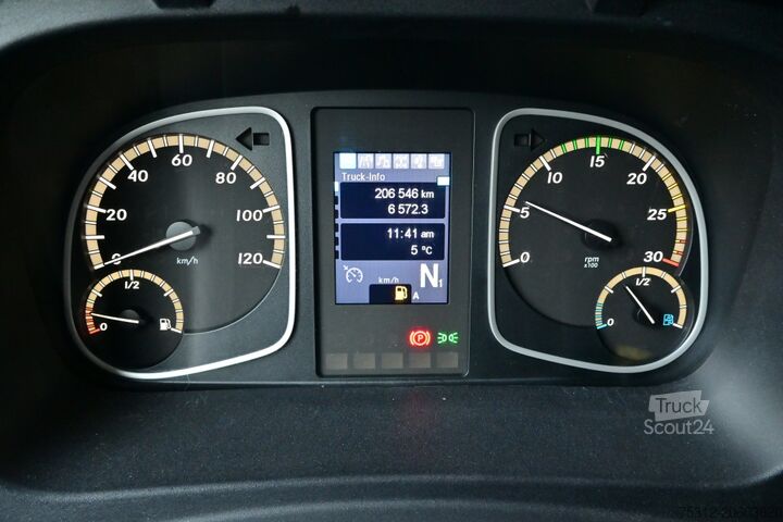 LKW mit Kofferaufbau Mercedes-Benz Atego 1330 E6 LBW Original 206t 2,70m 6 Sitzer