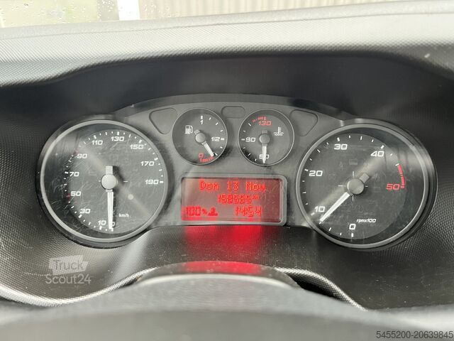 Lastplattform Iveco Daily 35C14 2.3 375 Laadklep 500kg Trekhaak 350...