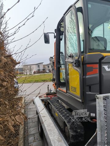 Mini bageri Volvo EC 20