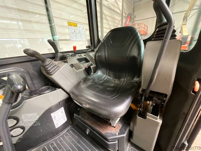 Mini-escavadora Bobcat E 26 EM