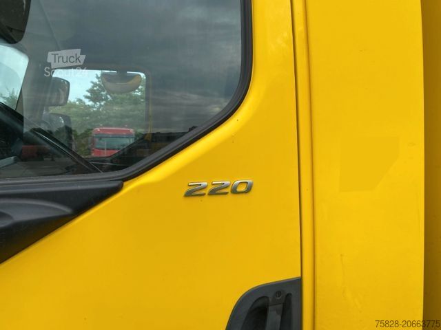 Dobozos teherautó DAF LF55 .220 12 Tonnen/ Schaltgetriebe / BLATT-BL