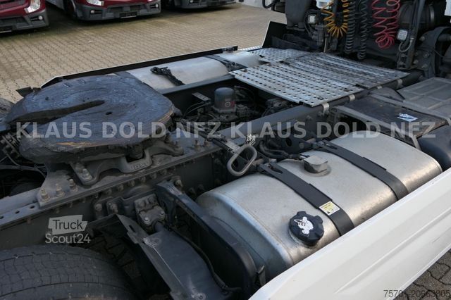 Tracteur routier standard RENAULT T 460 High Cab 2-XL-Tank Navi Euro 6