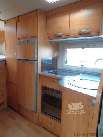 Halvintegrert bobil ADRIA Coral 680 SL *Markise*Navi*auto. SAT*u.v.m.*