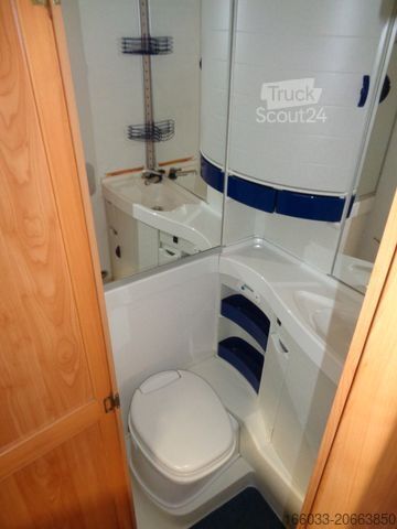 Caravan HYMER/ERIBA Moving 490 *Vorzelt*Fahrradträger*