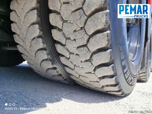 Volquete VOLVO FM 440 6X4 DUMPER - BASCULANTE