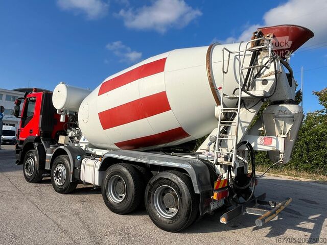 Otomatik beton mikser kamyonu Iveco Trakker 450