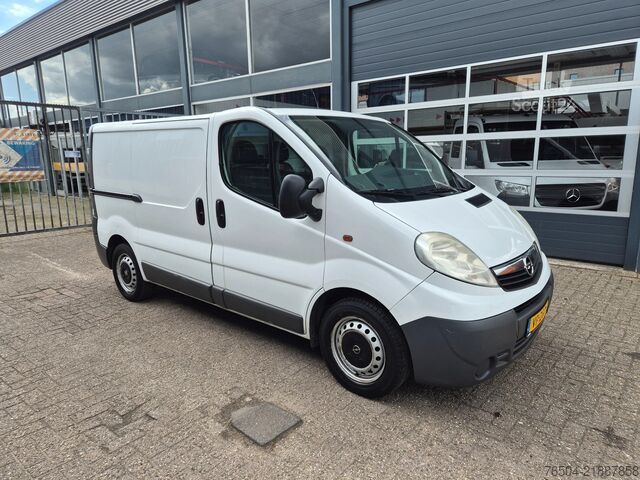 Chłodnia dostawcza Opel Vivaro 2.0 CDTI/ L1/ Koelwagen