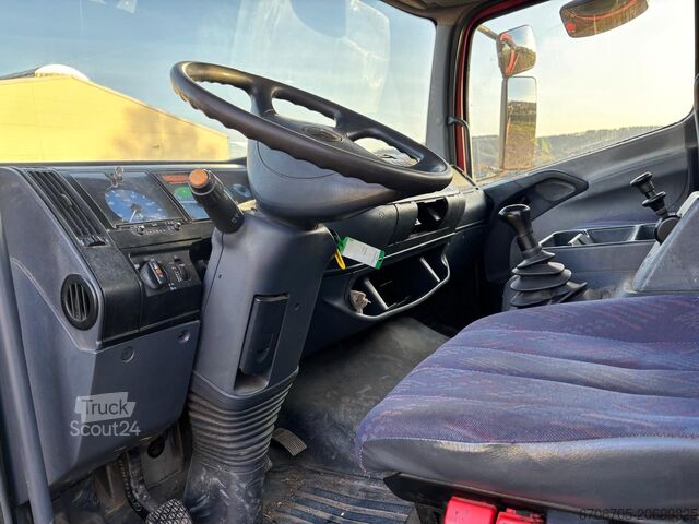 Kipper LKW Mercedes Atego 817