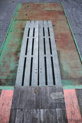 Caricatore semi basso Onbekend SEMI-TRAILER | FULL STEEL | HEAVY DUTY | EX-ARMY