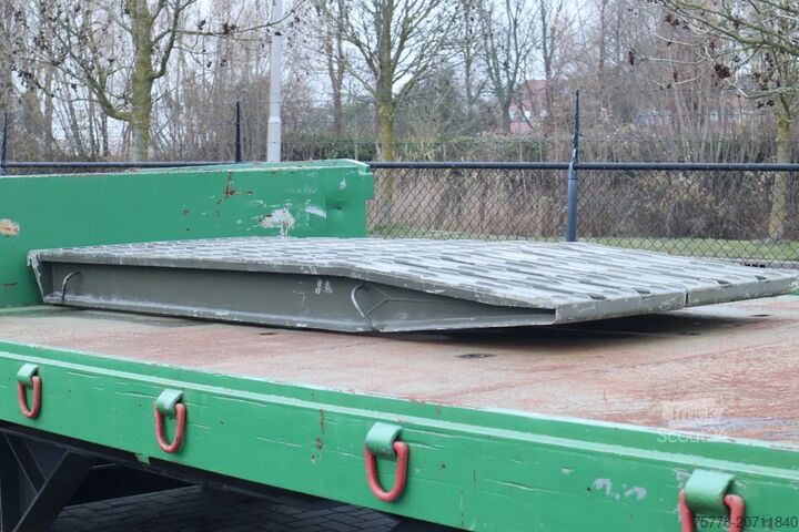 Caricatore semi basso Onbekend SEMI-TRAILER | FULL STEEL | HEAVY DUTY | EX-ARMY