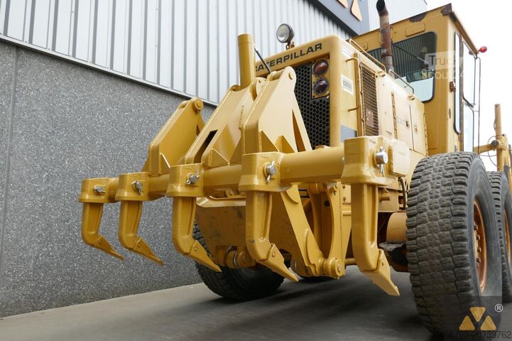 Równiarka Caterpillar 130G