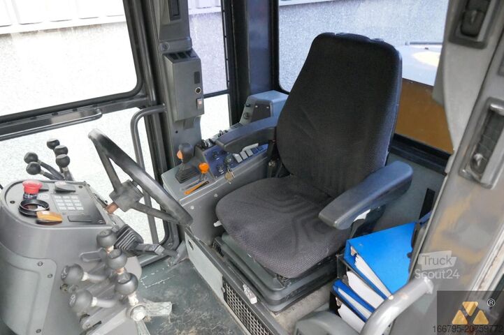 Greideris Volvo G720B