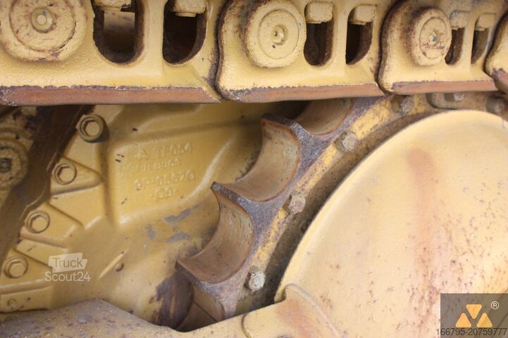 Cysterna paliwowa Caterpillar D6E Fuel tanker