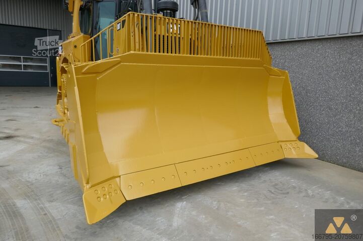 Spycharka Caterpillar D8T