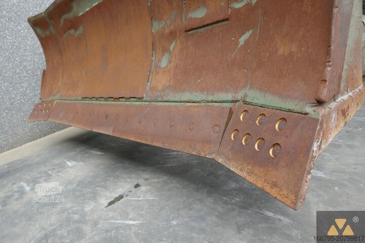 Spycharka Caterpillar D7F Ex-army