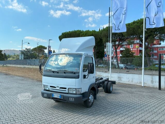 Châssis fourgon Nissan Cabstar