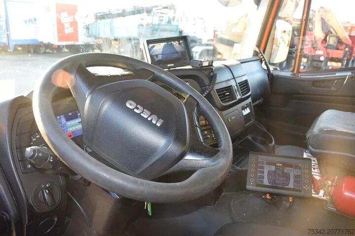 Véhicule de collecte des déchets Iveco Stralis AD260S31 - PUSHER 4000