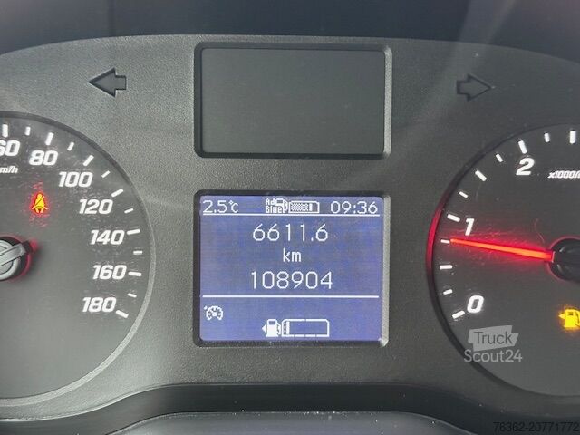 Kombi z visokim stropom Mercedes-Benz Sprinter 315 CDI L2H2 DAB MBUX KlimaKam