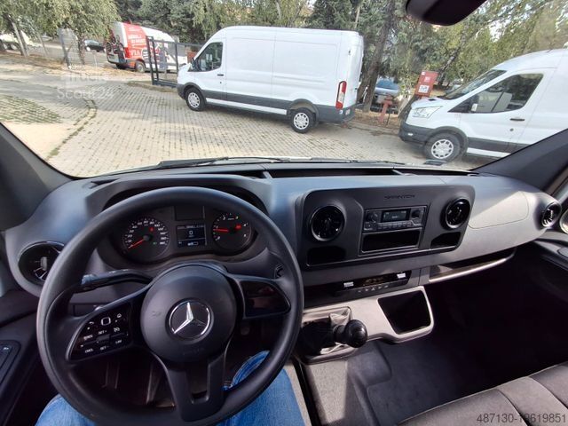 Duba panelată MERCEDES-BENZ Sprinter III RWD/AWD 317 CDI