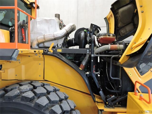 Volvo L180H с нови гуми и кофа Volvo L180H New Tyre+Bucket