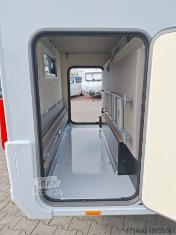 Ημιενσωματωμένο αυτοκινούμενο τροχόσπιτο BÜRSTNER Campeo TD 676 G