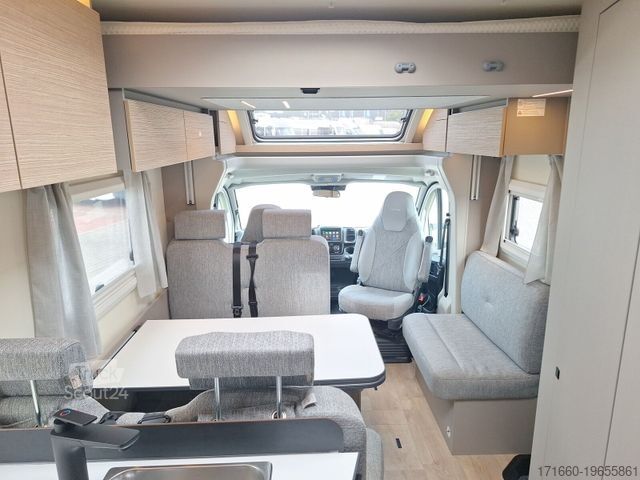 Ημιενσωματωμένο αυτοκινούμενο τροχόσπιτο BÜRSTNER Campeo TD 676 G