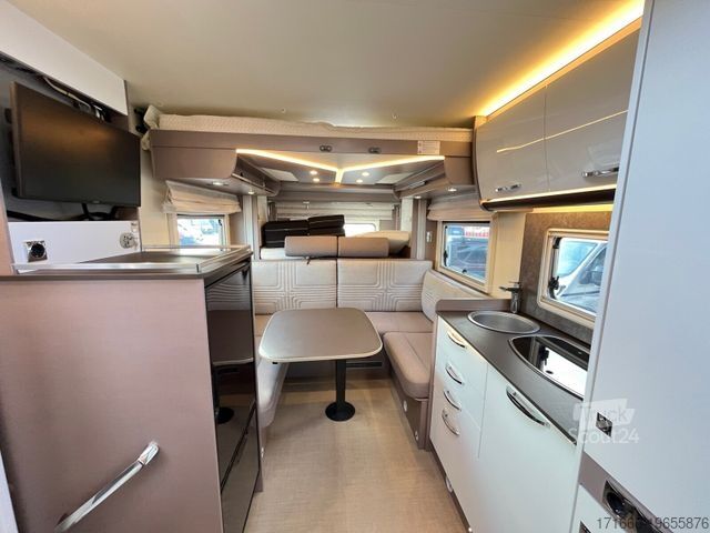 Félintegrált lakóautó BÜRSTNER Lyseo TD 644 G