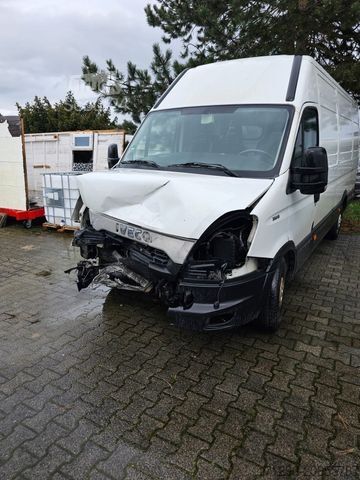 Kastenwagen hoch IVECO Daily Kasten HKa 35 S... Radstand 3950