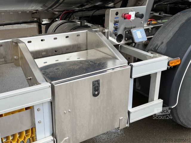 Tanker semitrailer KÄSSBOHRER ADR L4BH 1-Kammer 34 cbm, MIETEN?