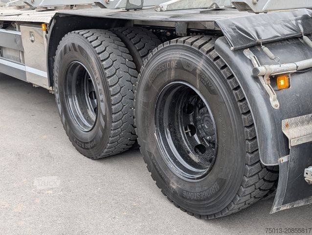 Logging truck MAN TGX 33.510 6X4 Loglift F125 ZT 93