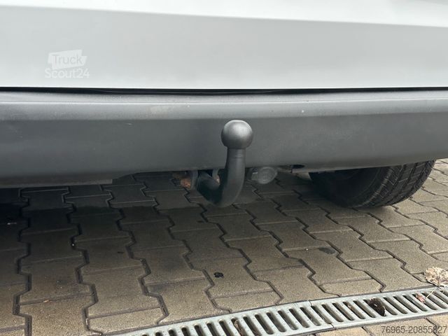 Panelinis furgonas MERCEDES-BENZ Vito 114 MIXTO KOMPAKT 6G KLIMA MBUX KAMERA AHK