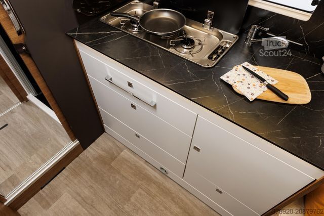 Polintegriran avtodom BENIMAR Mileo M268 ALDE Heizung / Verfügbar Mai 2026