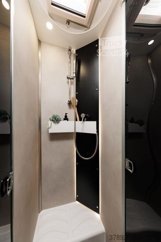 Polintegriran avtodom BENIMAR Mileo M268 ALDE Heizung / Verfügbar Mai 2026