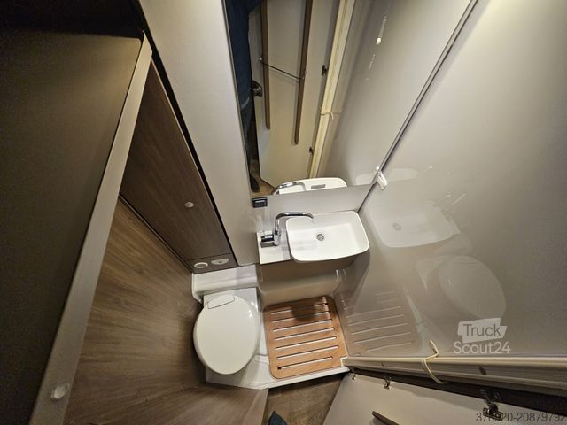 Polintegriran avtodom CARADO T 448 Digital+Safety Paket / 4,4tn