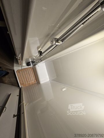 Polintegriran avtodom CARADO T 448 Digital+Safety Paket / 4,4tn