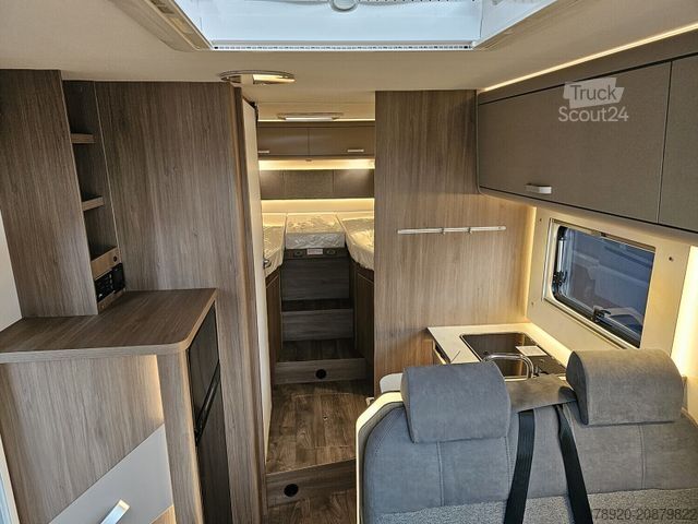 Polintegriran avtodom CARADO Edition24 T Ford 447 AHK, Satanlage, 165PS Aut.