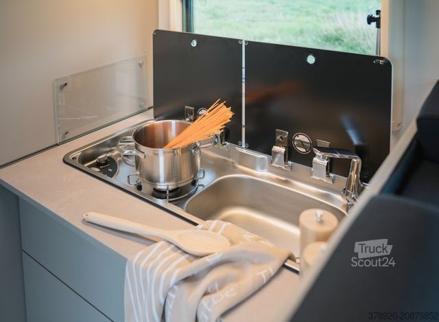 Caravana semiintegrada LMC Tracer 730 EL MJ26 November 2025 Verfügbar