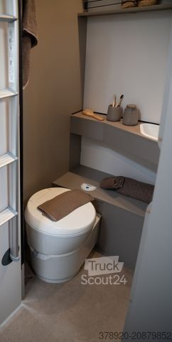 Caravana semiintegrada LMC Tracer 730 EL MJ26 November 2025 Verfügbar