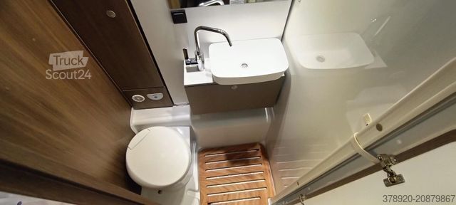 Polintegriran avtodom CARADO Edition26 T Ford 338 Adaptiver Tempomat