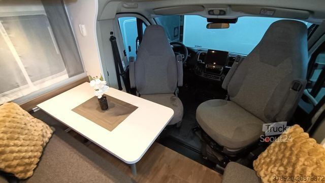 Polintegriran avtodom CARADO T 328 Digital+Safety Paket, 5e Sitzplatz