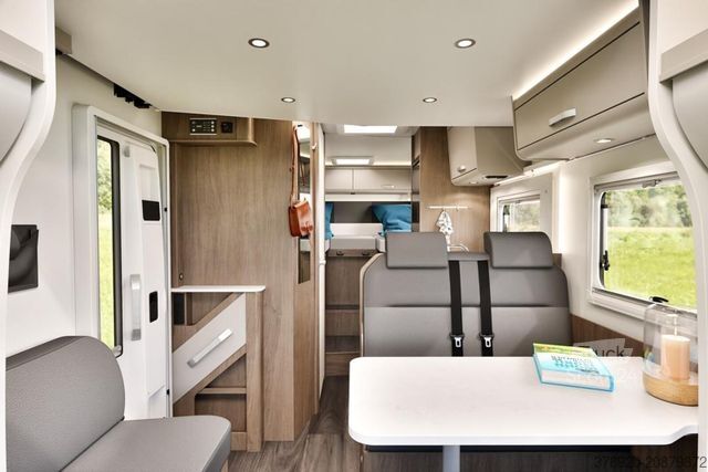 Polintegriran avtodom CARADO T 328 Digital+Safety Paket, 5e Sitzplatz