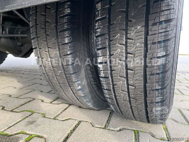 Pick-up furgonas IVECO Daily 70C18HA8 STAHL PRITSCHE AHK NAVI TEMPO LED