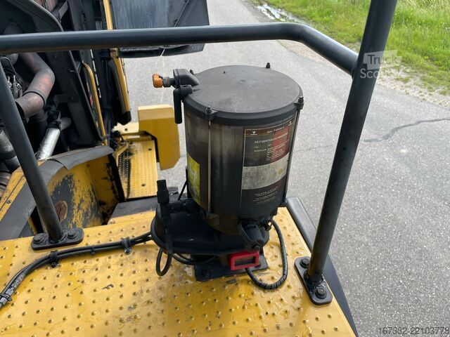 Lader Caterpillar 966M