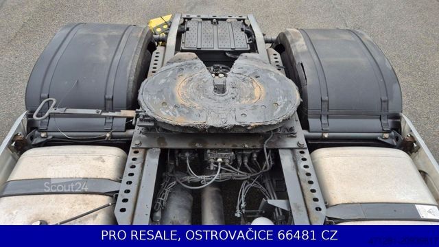 Standardowy ciągnik siodłowy MERCEDES-BENZ ACTROS 1845 LS GIGA EURO 6 + XENON + ALCOA