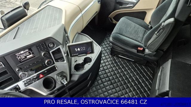 Standardowy ciągnik siodłowy MERCEDES-BENZ ACTROS 1845 LS GIGA EURO 6 + XENON + ALCOA