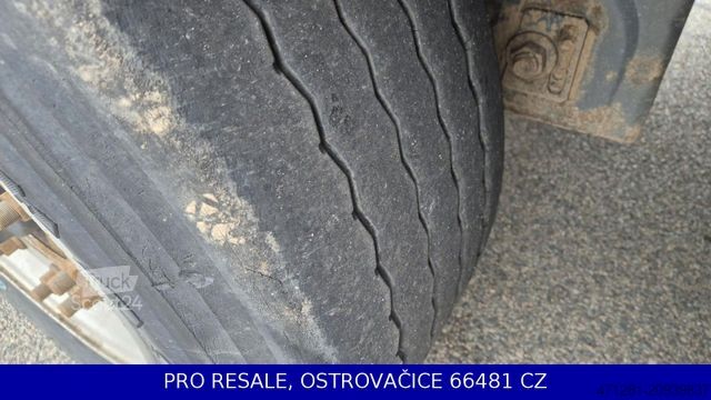 Відкритий напівпричіп з тентом KRONE SD PROFI LINER + LIFTACHSE