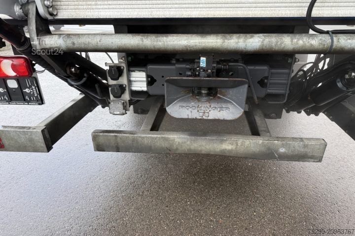 Camion cu platformă și prelată Renault D Wide 18.320 4x2 Plane/HB  / Swiss-Vehicle