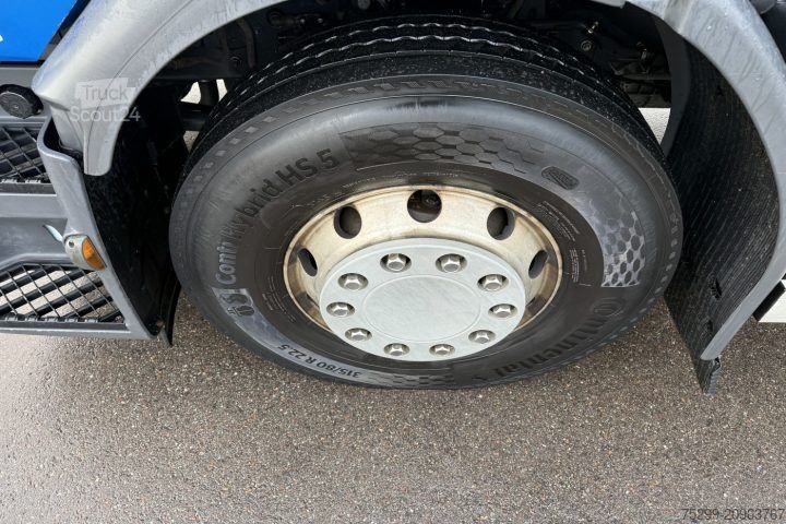 Camion cu platformă și prelată Renault D Wide 18.320 4x2 Plane/HB  / Swiss-Vehicle