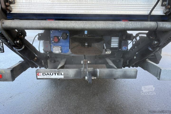 Macara montată pe camion Renault D Wide 18.380 4x2 F130A.22 / Swiss-Vehicle